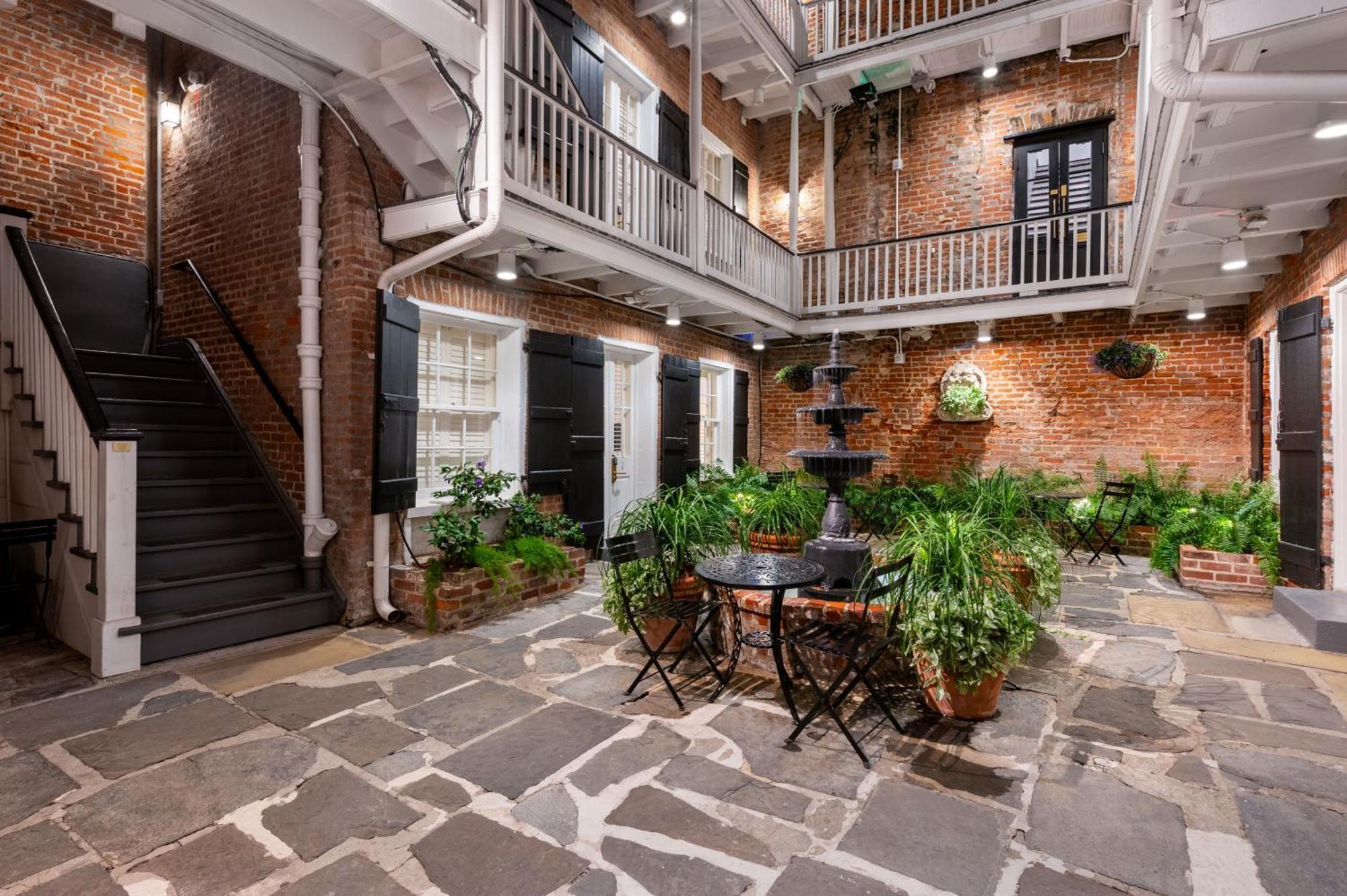 Hotel Royal New Orleans Exterior photo